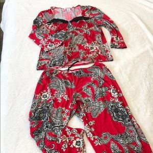 Comfy soft pajama set, top and crop pant